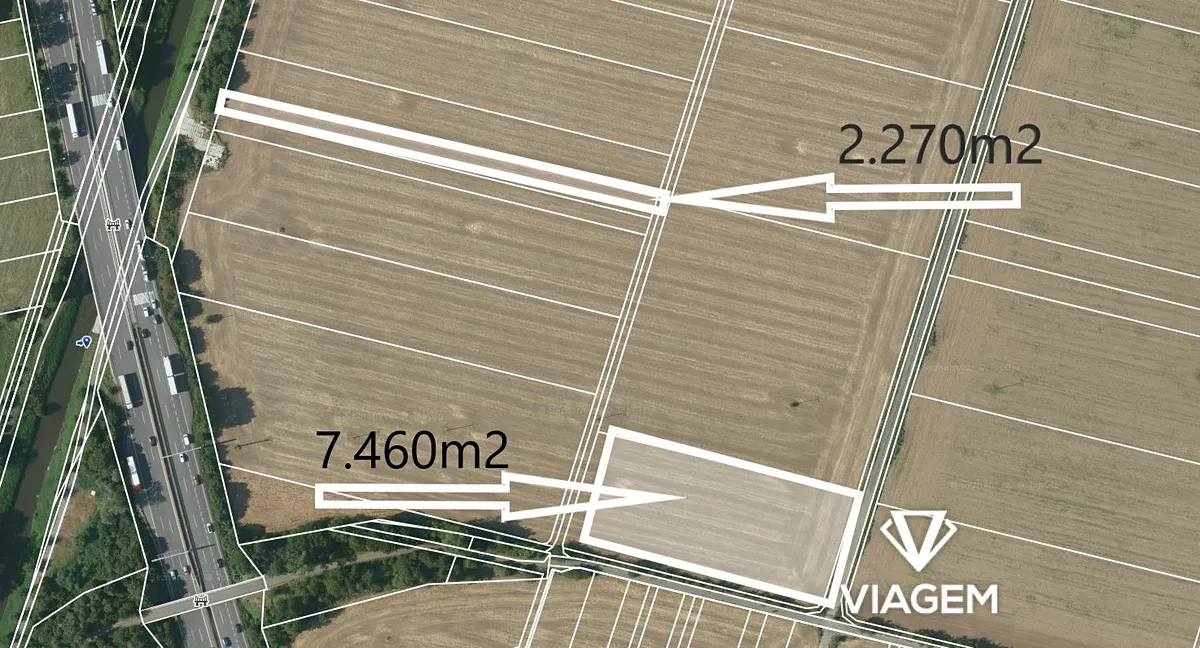 Prodej podílu 1/4 pole 2432 m²